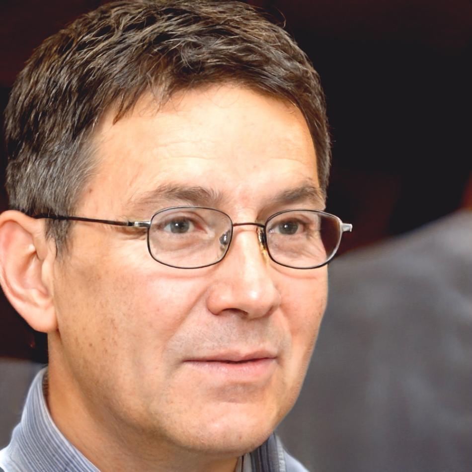 Ritratto professionale di Luca Vestri